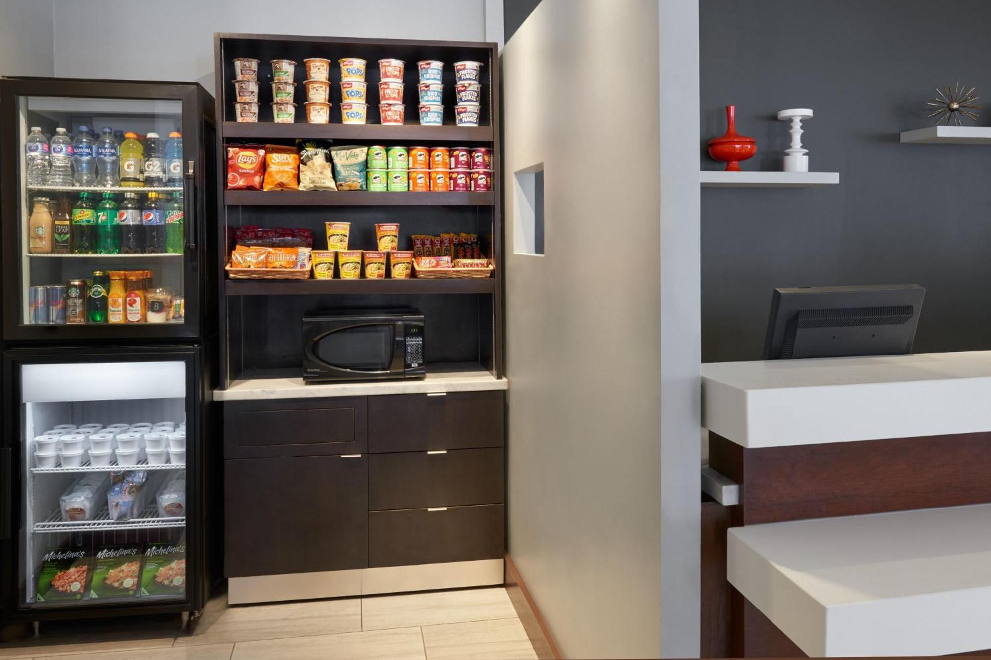 Courtyard By Marriott Ottawa Downtown Hotel Bagian luar foto