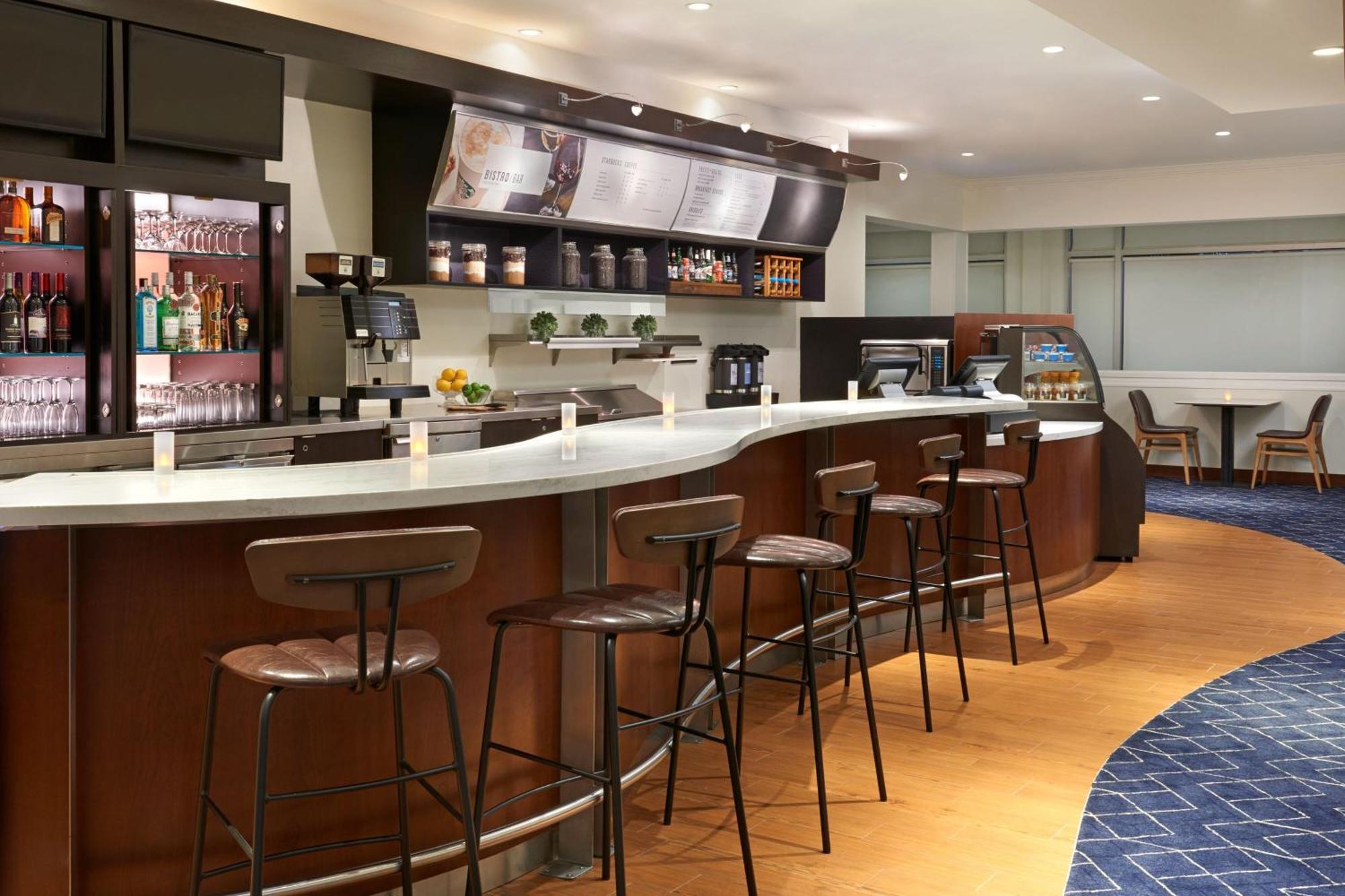 Courtyard By Marriott Ottawa Downtown Hotel Bagian luar foto