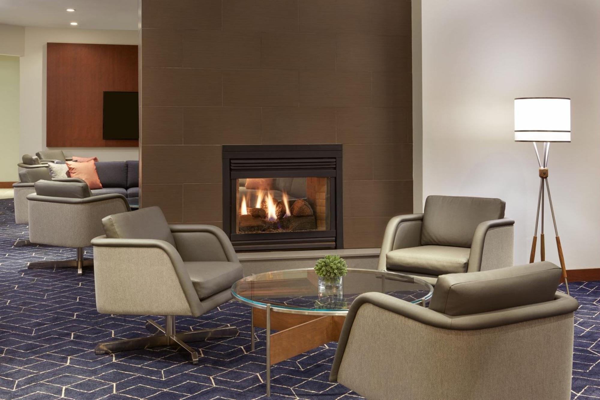 Courtyard By Marriott Ottawa Downtown Hotel Bagian luar foto