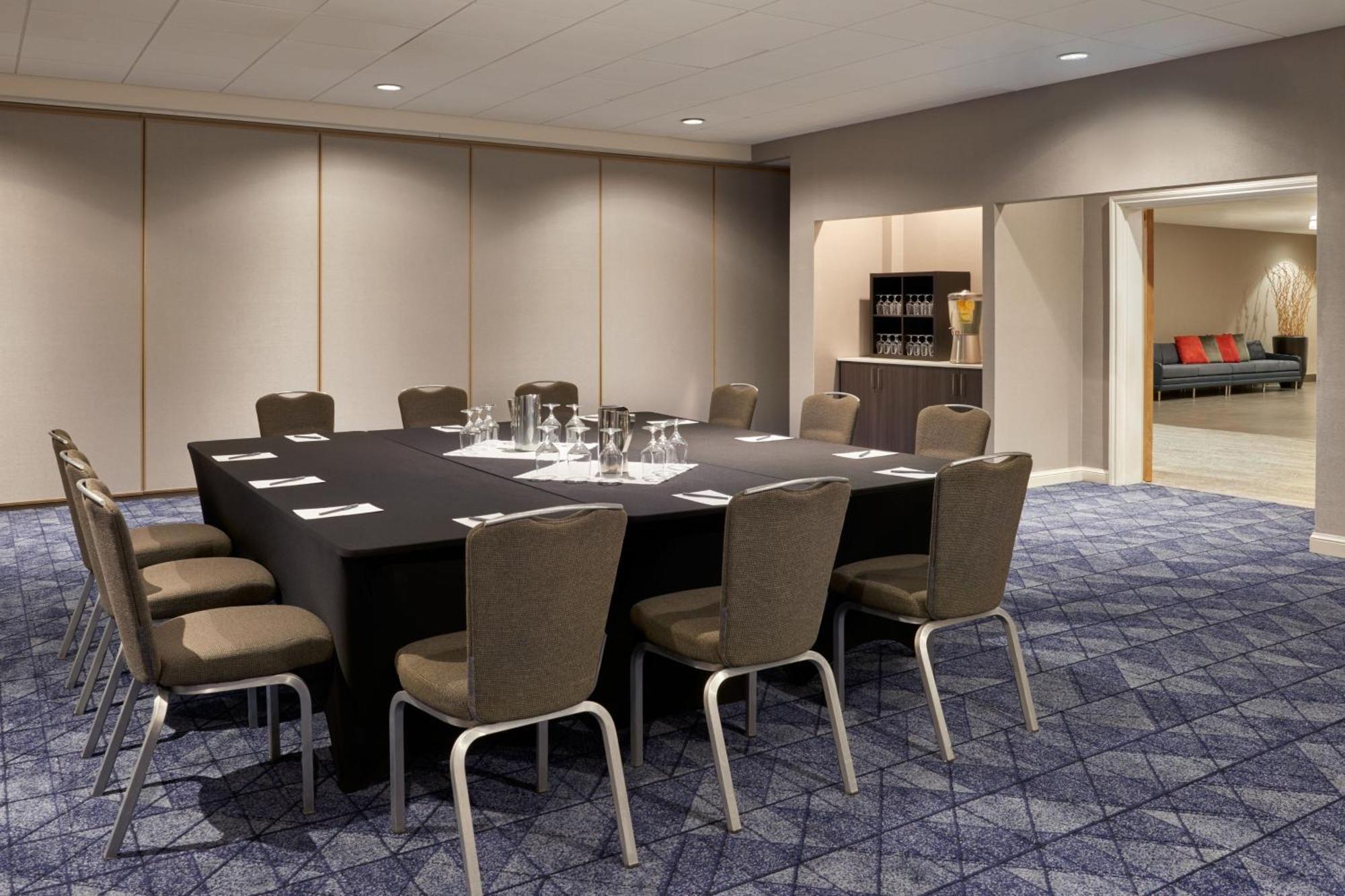 Courtyard By Marriott Ottawa Downtown Hotel Bagian luar foto