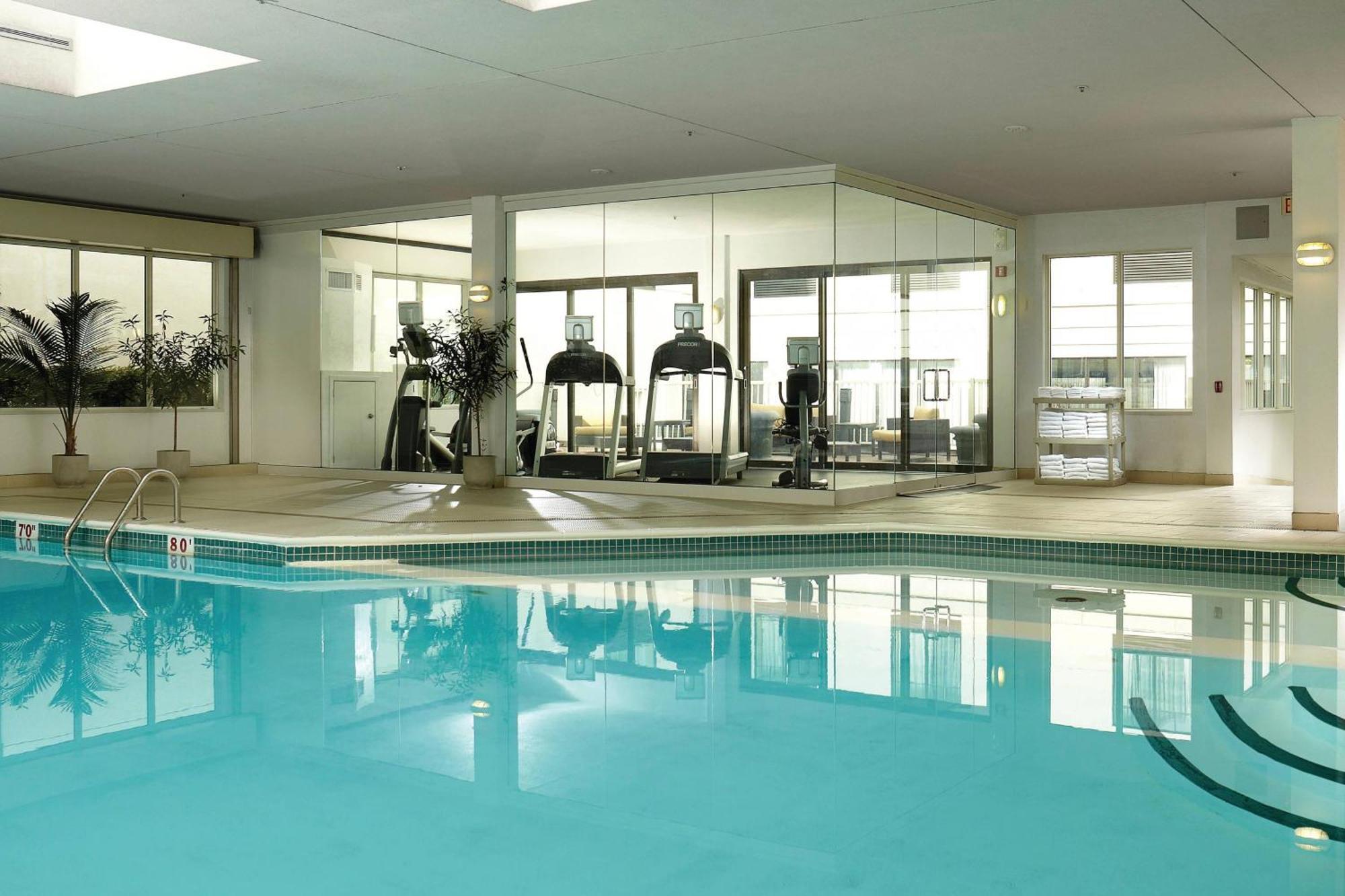 Courtyard By Marriott Ottawa Downtown Hotel Bagian luar foto